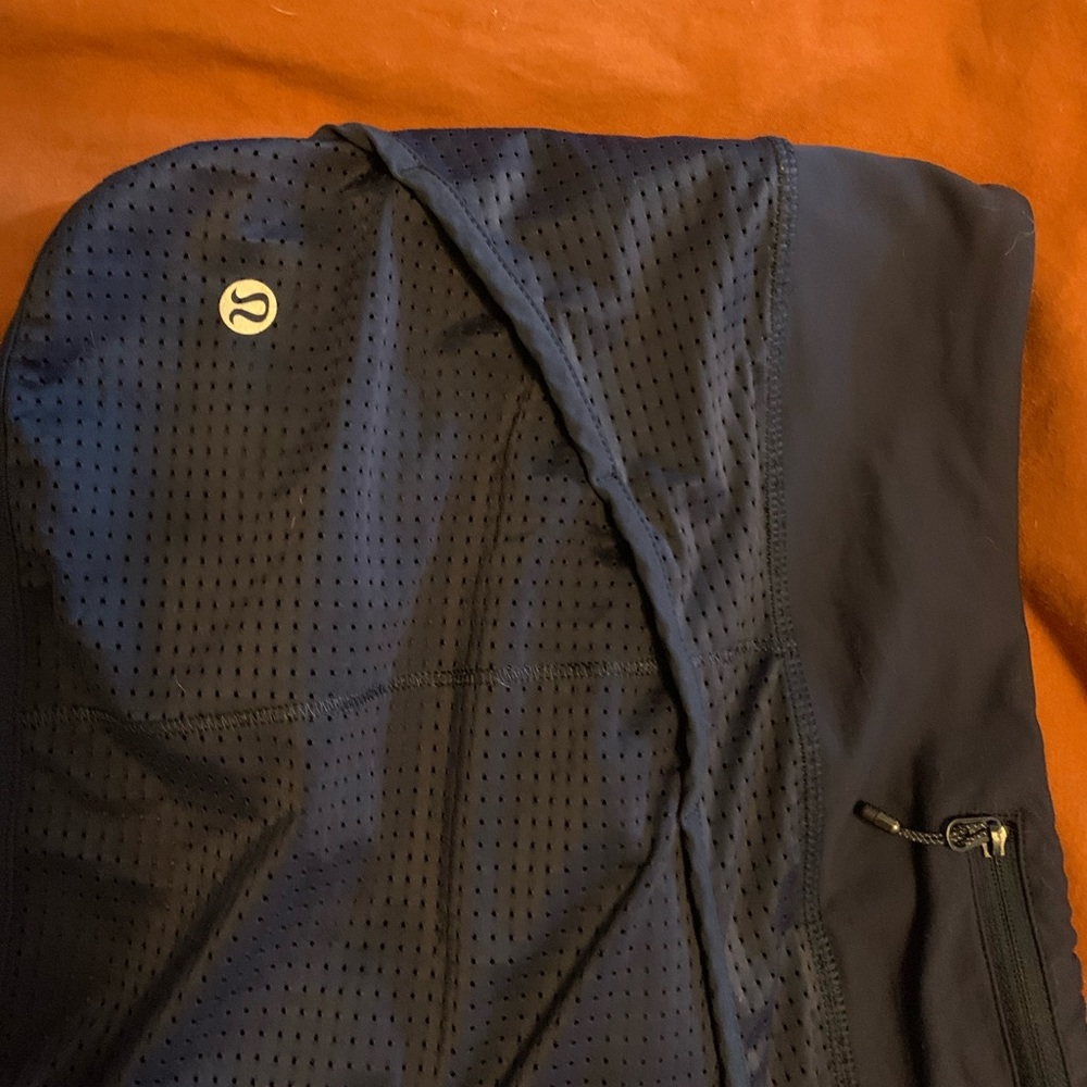 Lululemon navy blue shorts